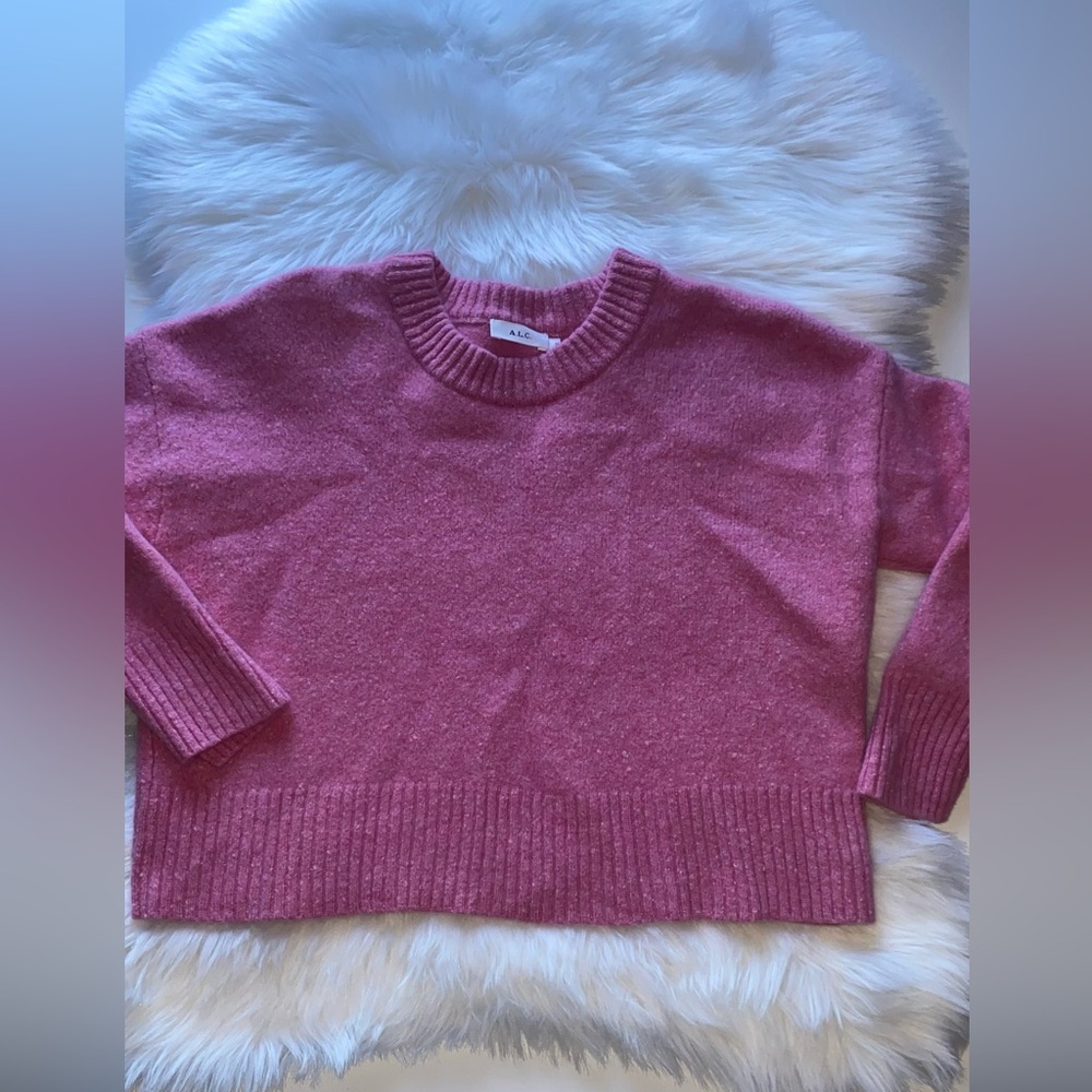A.L.C | Elegant Pink Crew Neck Sweater